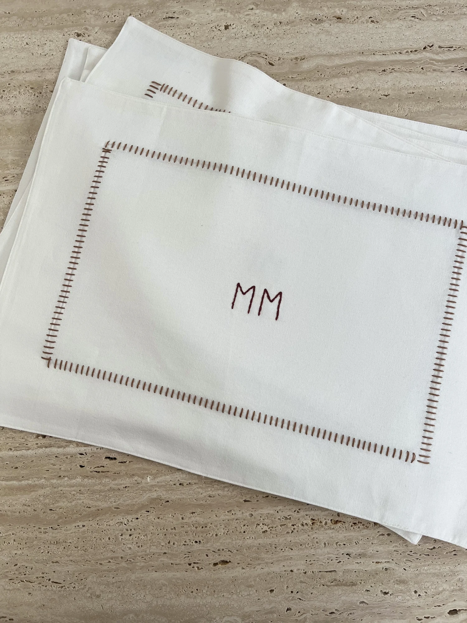 Manteles bordados personalizados — Gali Studio